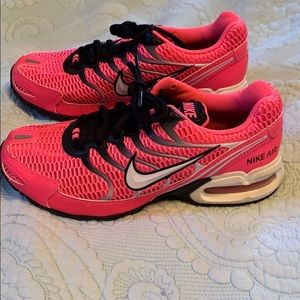Nike Torch 4 - EUC size 7
